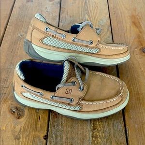Boys Sperry top-sides